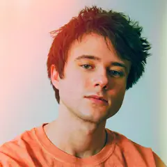 Alec Benjamin — фото артиста