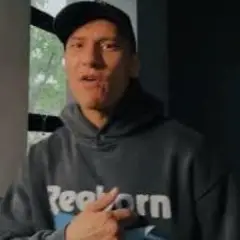 Вернулся