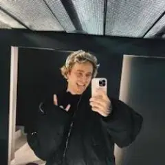Одиноко
